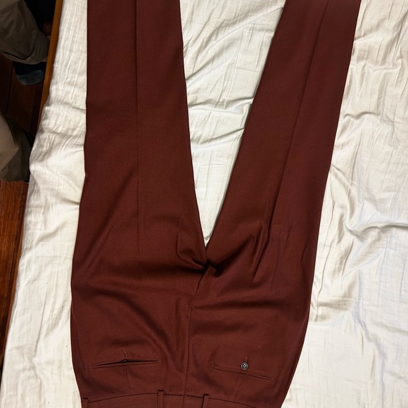Moss bros burgundy suit - Picture 6 of 6